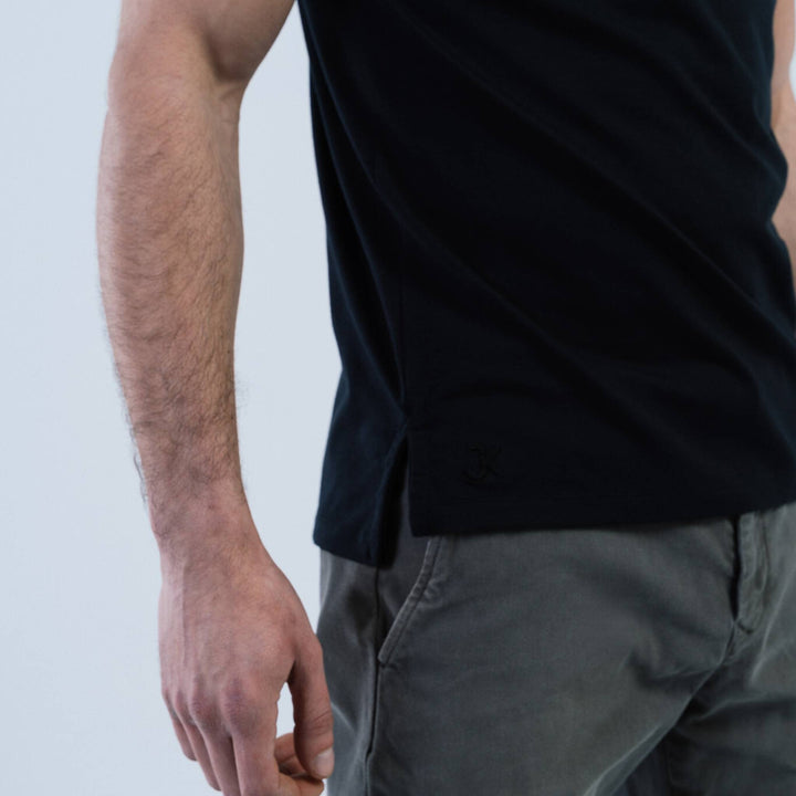 Crew neck - Split-Hem  #color_black