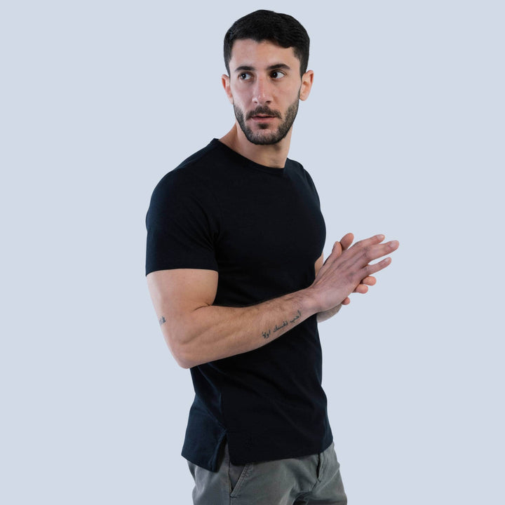 Black Split-Hem T-Shirt #color_black
